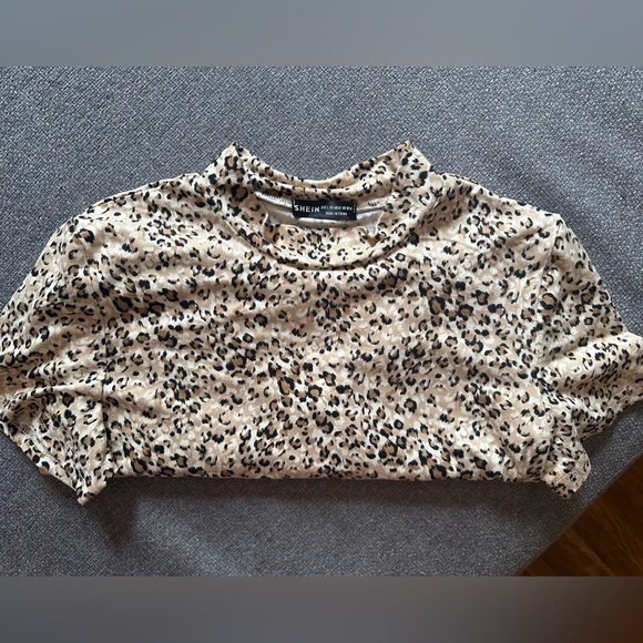 SHEIN SXY Mock Neck Slit Hem Leopard Bodycon Dress - Picture 2 of 3